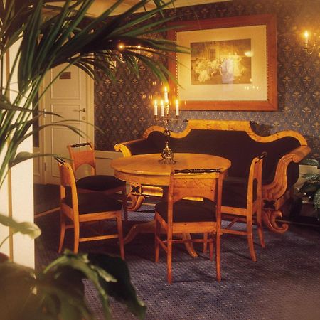 Lillesand Hotel Norge Exterior photo