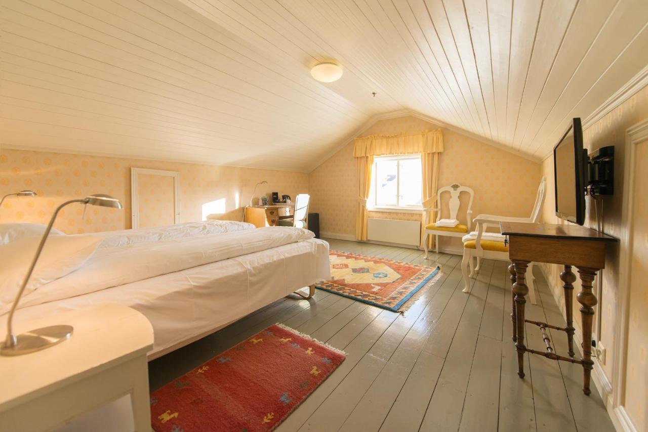 Lillesand Hotel Norge Exterior photo